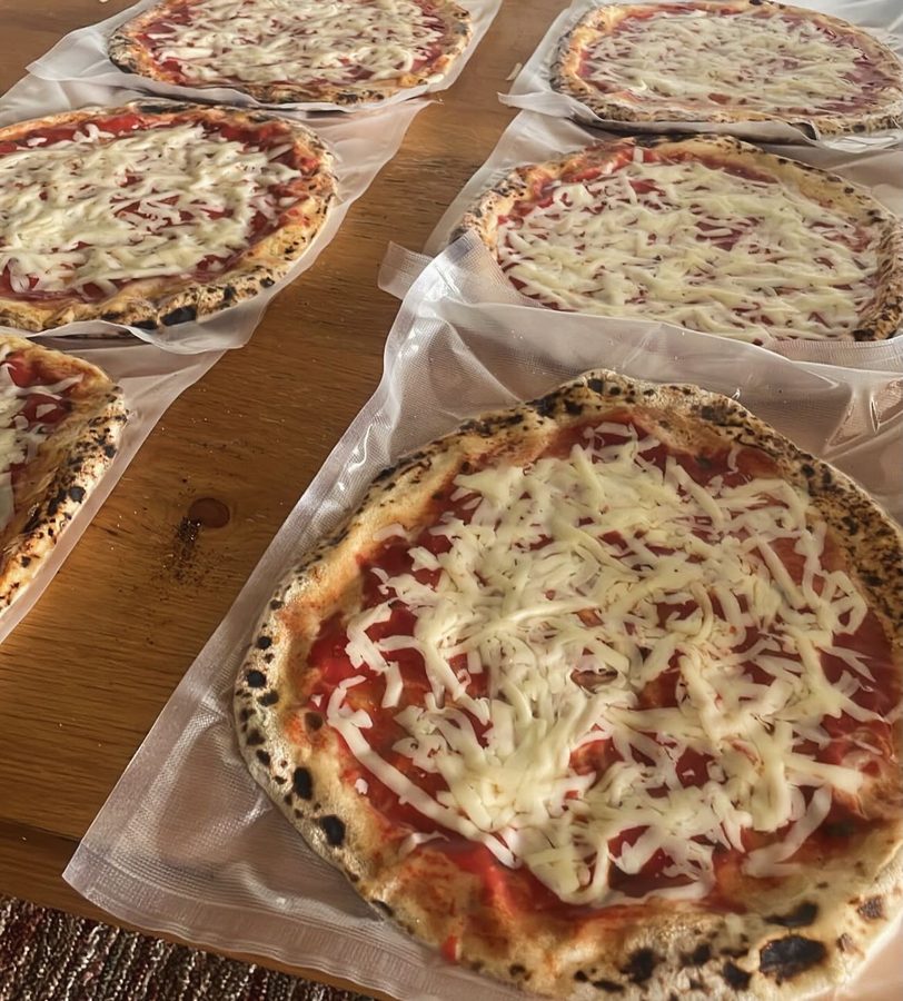 Pizza artesanal BeatZa recién horneada